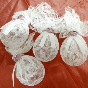 Elegant White Lace Decorative Glasd Ornaments Set of 4